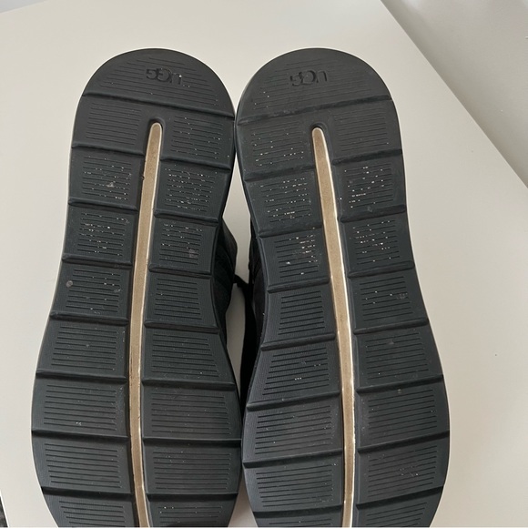 UGG Adaleen Trainer Sneaker size 7.5 - Picture 6 of 8